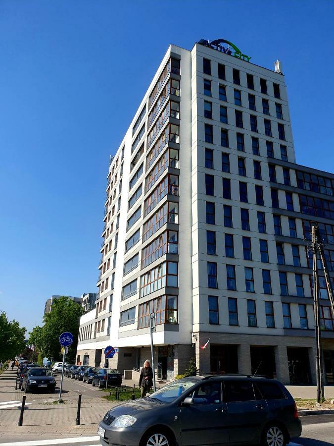 Pcd Aparthotel Wola Varsovia Exterior foto